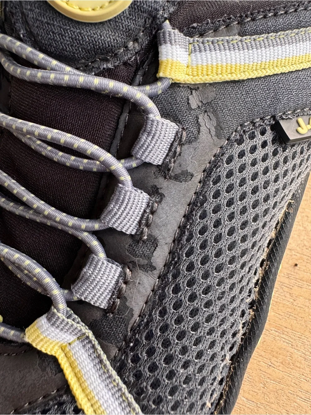 J-41 Water Ready‎ Shoes Womens 8.5 Black Gray Yellow Slip On Outdoor